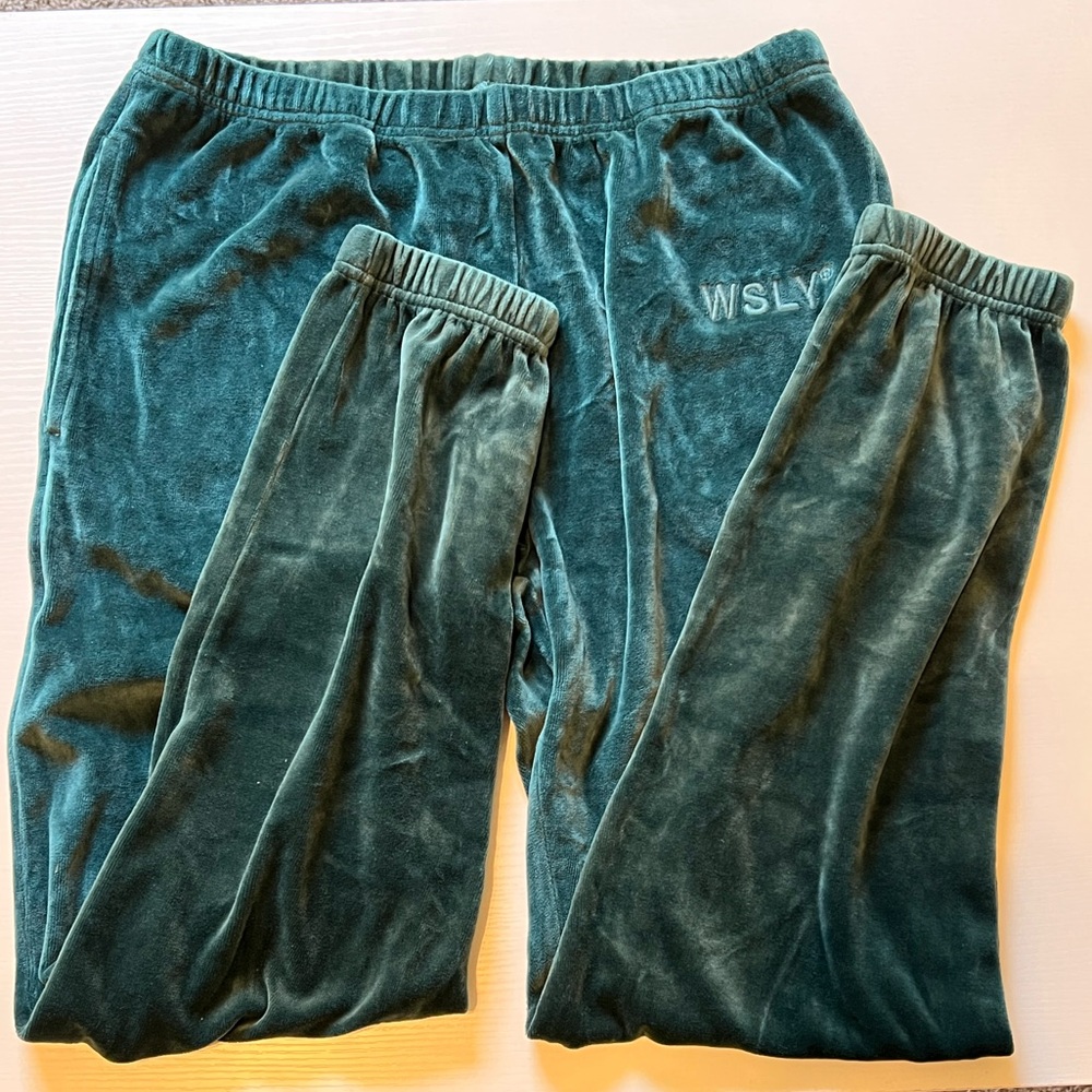 Women’s WSLY Green Velour Sweatpants